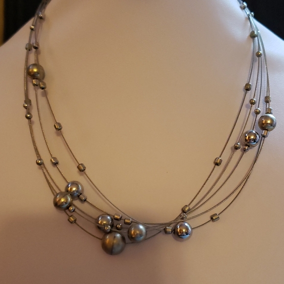 Lia Sophia necklace - Picture 2 of 2